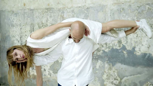 Χορευτική περφόρμανς για την Παγκόσμια Ημέρα Προσφύγων